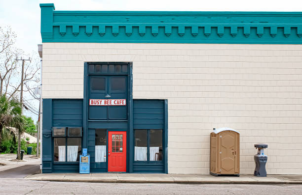 Affordable portable toilet rental in Livonia, MI
